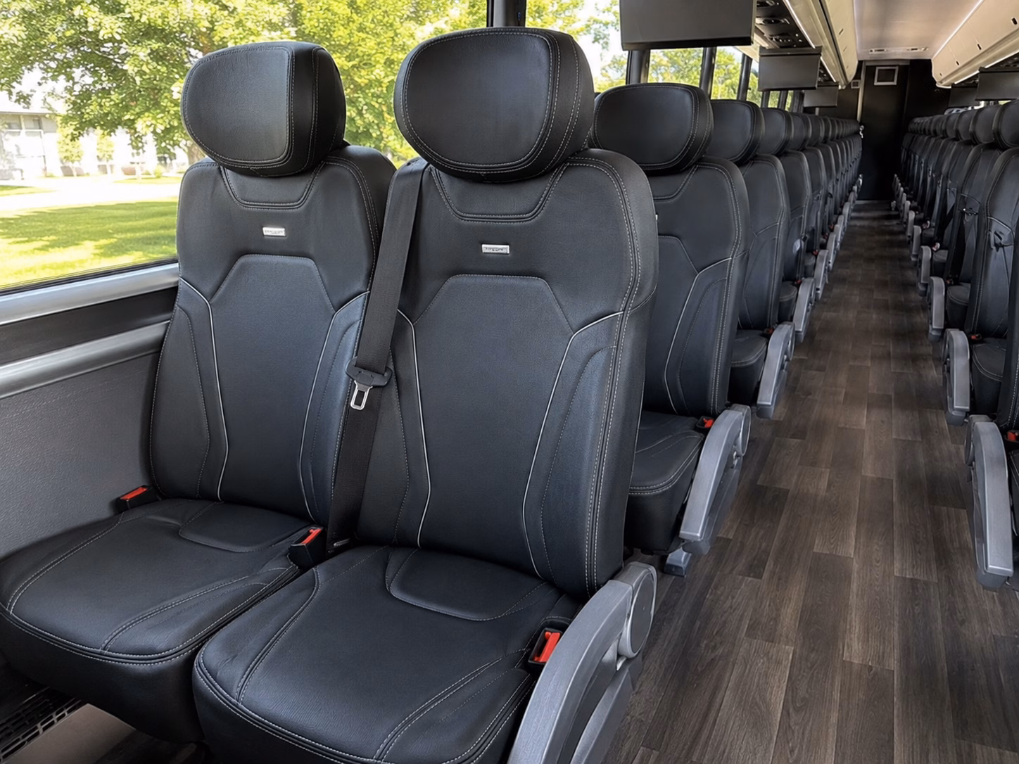 charter buses to plimoth patuxet and south shore history sites