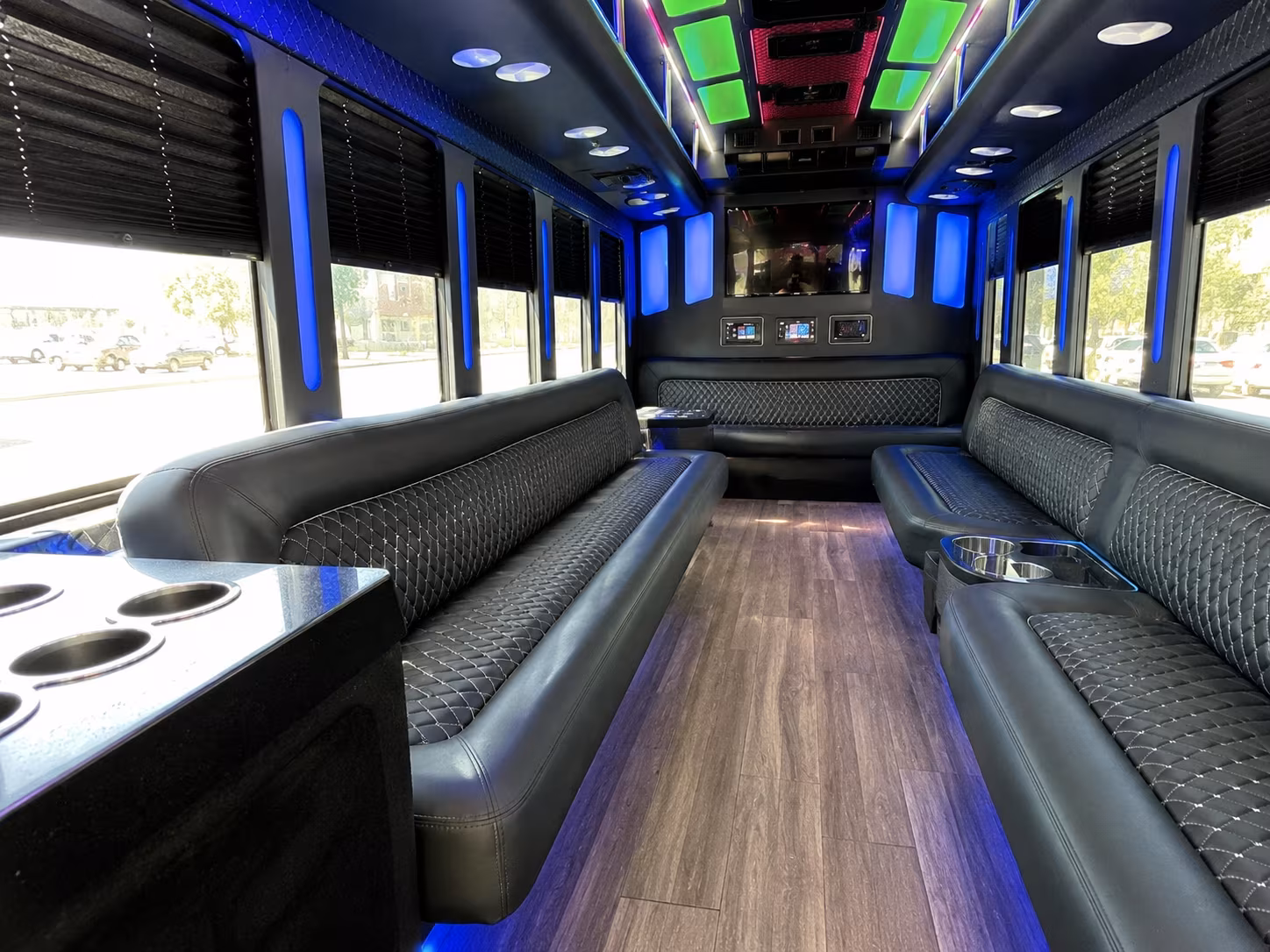 lynn 15 passenger party bus inside