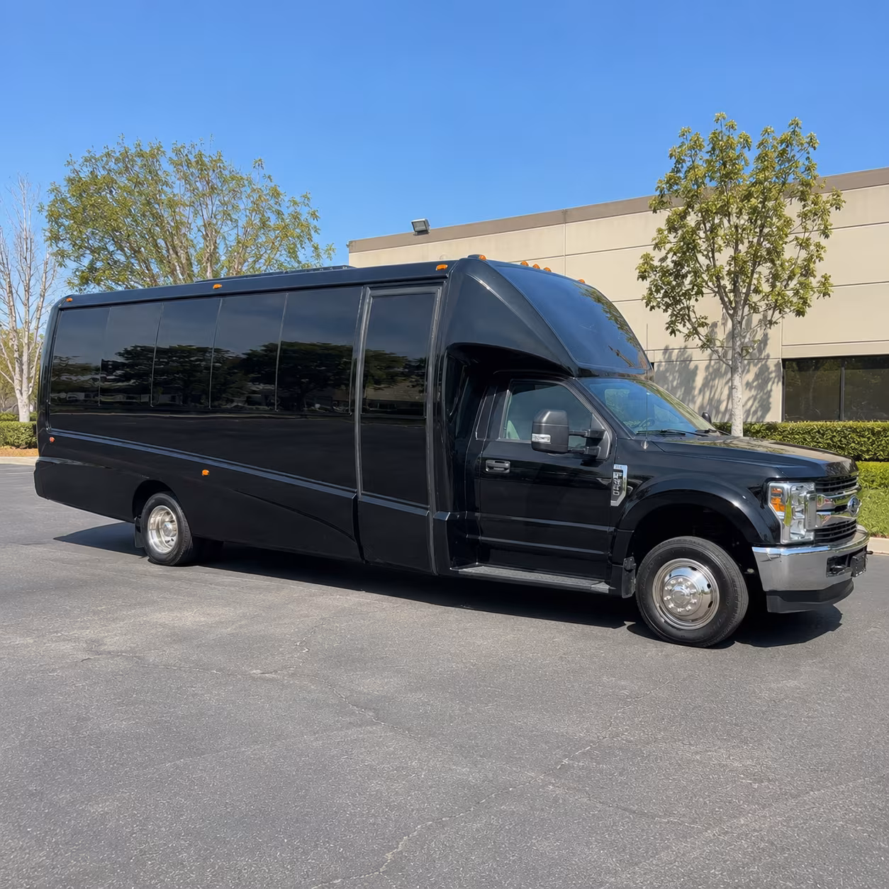 lynn holiday party bus rental