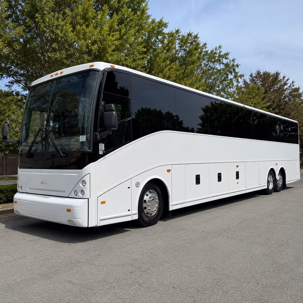 t f green international airport pvd bus rentals from the north shore